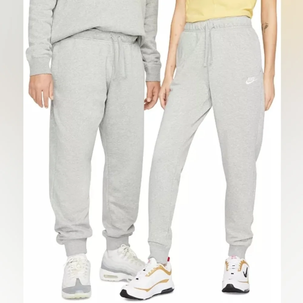 Nike Women's Sportswear Club Fleece Mid-Rise Joggers in Gray Sz 1X NWT